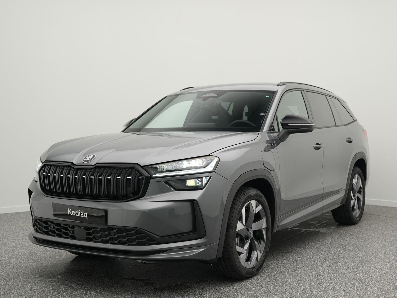 Skoda Kodiaq - Sportline Business 1.5 TSI PHEV | Trekhaak | Matrix LED | Stoelverwarming | Elektrische ac - AutoWereld.nl