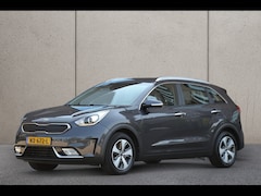 Kia Niro - 1.6 GDi Hybrid First Edition | Trekhaak | Navigatie | Achteruitrijcamera