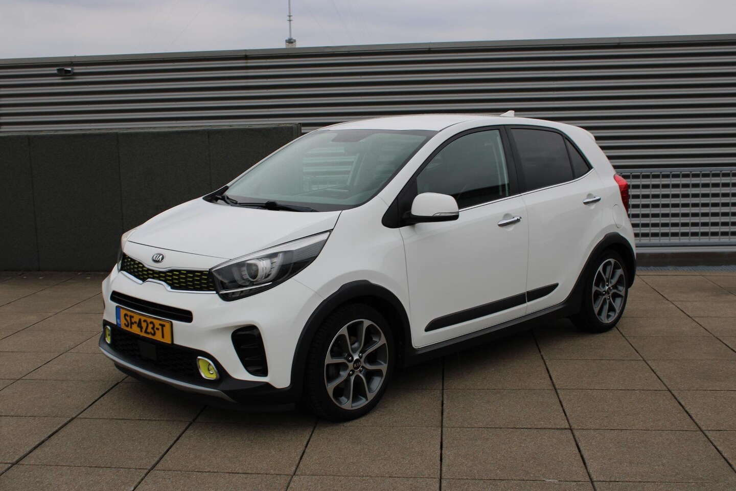 Kia Picanto - 1.0 T-GDI X-Line CCOMPLETE AUTO, 100 PK!!, DEALER ONDERHOUDEN - AutoWereld.nl