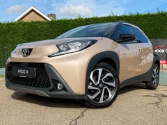 Toyota Aygo X - 1.0 VVT-i MT Pulse stoelverwarming, camera, line ass.etc etc
