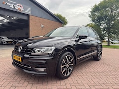 Volkswagen Tiguan - 1.4 TSI ACT Highline Automaat / pano /