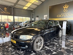 BMW 1-serie - 118i High Executive INRUIL MOGELIJK