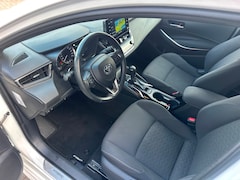Toyota Corolla Touring Sports - 1.8 Hybrid Business