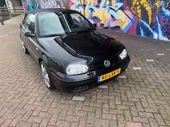 Volkswagen Golf Cabriolet - 1.6 leer CarPlay stereo 17 inch velgen nette linnen dak apk juli 2027 leuke auto