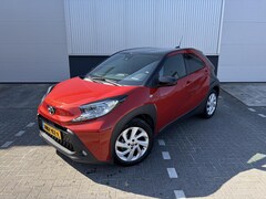 Toyota Aygo X - 1.0 VVT-i S-CVT Envy Special Automaat, 25.000 Km, Parkeersensoren voor en achter