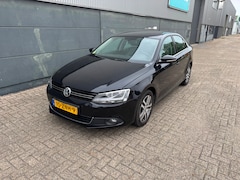 Volkswagen Jetta - 1.6 TDI High Executive Line BlueMotion