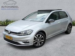 Volkswagen Golf - 1.0 TSI highline IQ drive camera pdc pano