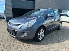 Hyundai i20 - 1.2i DynamicVersion Airco Trekhaak