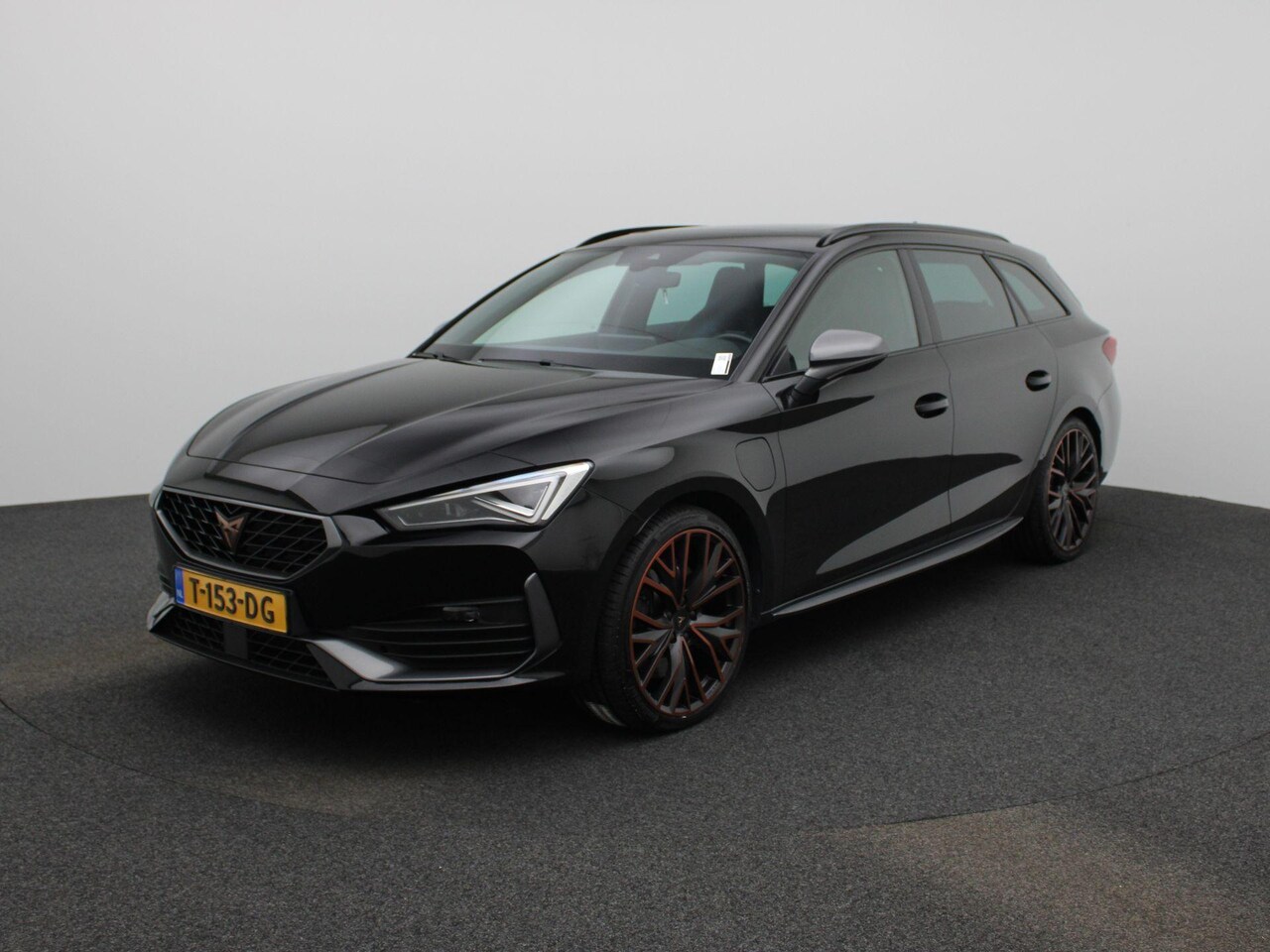CUPRA Leon Sportstourer - 1.4 e-Hybrid VZ Copper Edition | PANORAMADAK | NAVIGATIE | STOELVERWARMING | CLIMATE CONTR - AutoWereld.nl