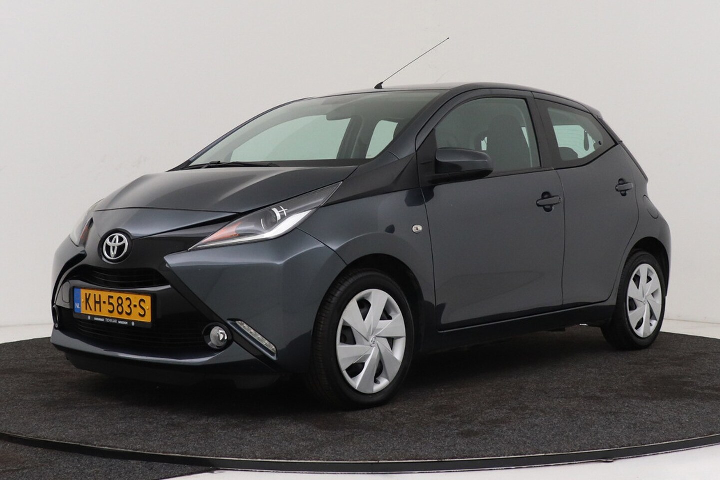Toyota Aygo - 1.0 VVT-i x-play | Org NL | Camera | Airco | Dealer Ond. | - AutoWereld.nl
