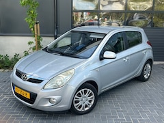 Hyundai i20 - 1.4i DynamicVersion | Airco | 5 deurs | Isofix | APK