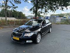 Skoda Superb - 1.8 TSI Ambition NETTE AUTO RIJDT EN SCHAKELT GOED