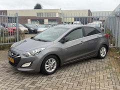 Hyundai i30 - 1.6 GDI Go 135PK 5 deurs NL AUTO NAP Navi l Camera l Cruise l PDC l LED l AIRCO ECC DEALER