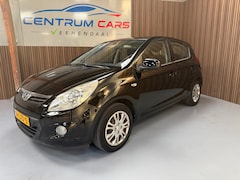 Hyundai i20 - 1.2i DynamicVersion, Airco, Nieuwe APK