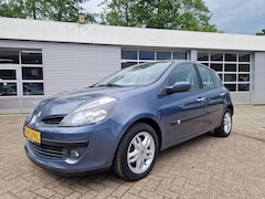 Renault Clio - 1.4-16V Team Spirit