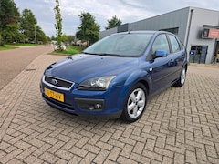 Ford Focus - 1.6-16V Futura