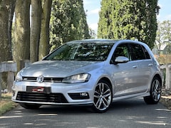Volkswagen Golf - 1.2 TSI Highline R-Line