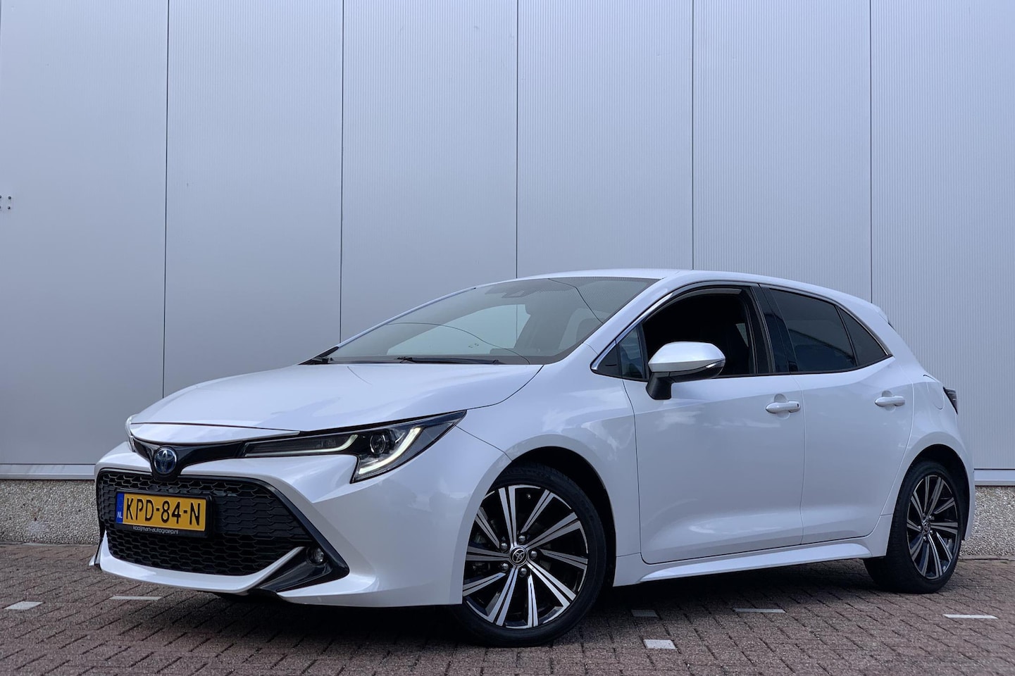 Toyota Corolla - Hybrid 140 Executive / Camera / Leer / DAB / - AutoWereld.nl