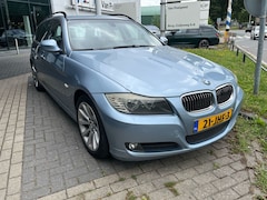 BMW 3-serie Touring - 320i 170pk 1e eig. Clima Cruise Leder Navi PDC Youngtimer