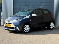 Toyota Aygo - 1.0 VVT-i x-play 5-deurs 1e EIG / AIRCO