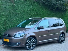 Volkswagen Touran - 1.4 TSI Highline RIJDT SUPER/AUTOMAAT/APK
