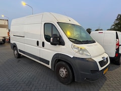 Peugeot Boxer - 435 2.2 HDI 150 pk Ecc L3/H2 2013 Koppakking defect