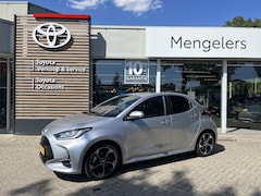 Toyota Yaris - 1.5 H 130 Executive | NL-auto | Dodehoek detectie | Stuurverwarming | Apple Carplay