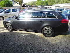 Opel Insignia Sports Tourer - 2.0 T Cosmo lederen bekleding navigatie 17 inch wielen