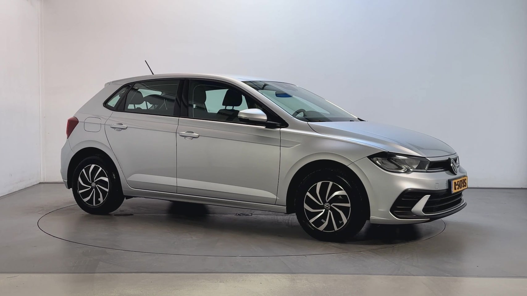 Volkswagen Polo - 1.0 TSI Life Parkeersensoren App-Connect Adaptive Cruise - AutoWereld.nl