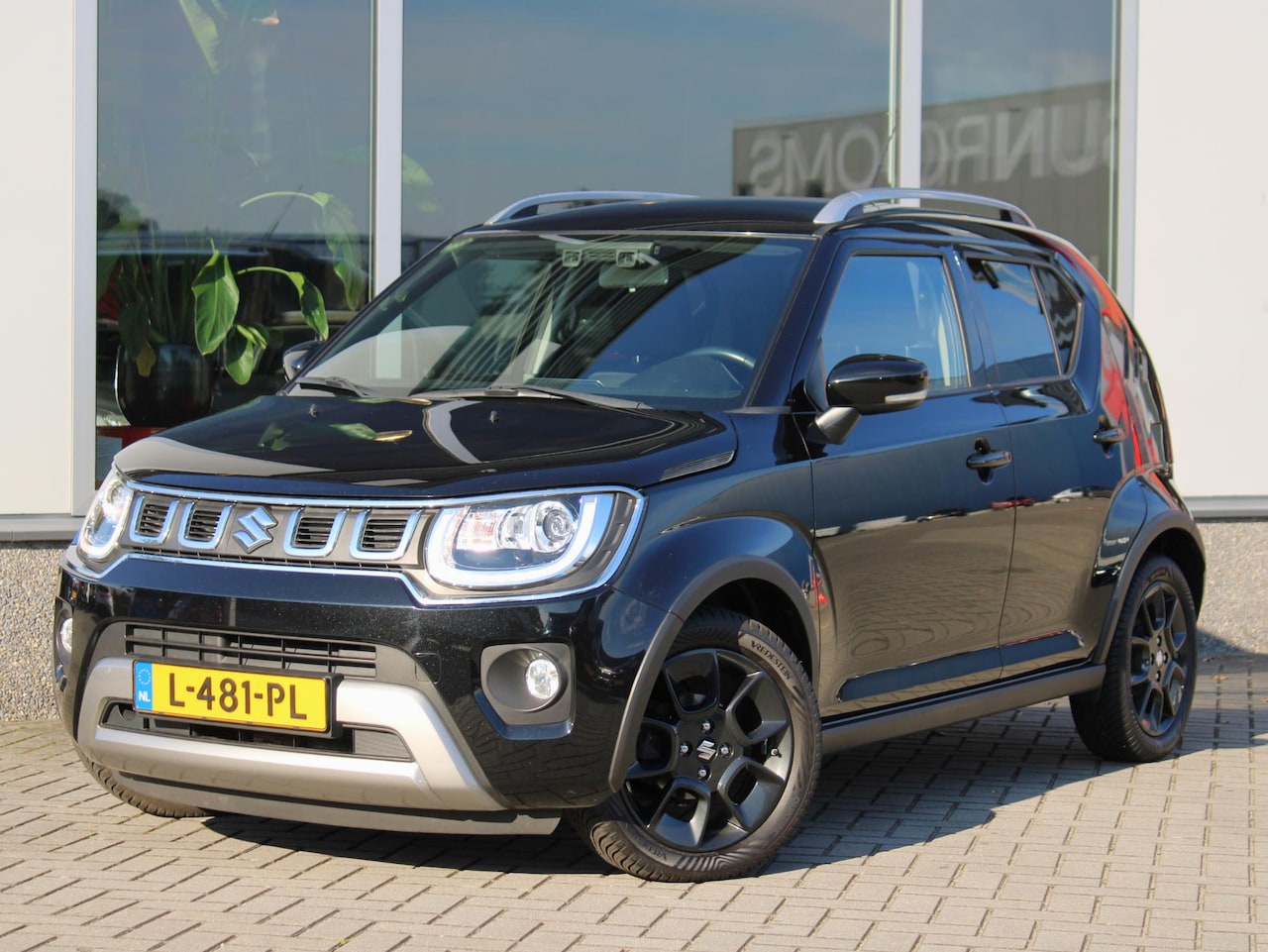 Suzuki Ignis - 1.2 Smart Hybrid Style CVT Automaat All-Seasonbanden, Navigatie, Cruise en Climate Control - AutoWereld.nl