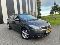 Kia Cee'd - 1.4 CVVT X-tra 2e Eigenaar-Airco-Trekhaak-Elekpakket