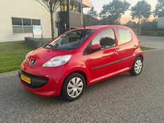 Peugeot 107 - 1.0 INRUILKOOPJE