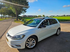 Volkswagen Golf - 1.6 TDI Highline Business R/ panoramadak/ clima/ bj 2017