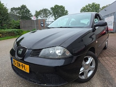 SEAT Ibiza - 1.4-16V Trendstyle met nieuwe APK