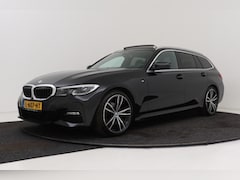 BMW 3-serie Touring - 320i High Executive M-Sport | Trekhaak | Panoramadak | CarPlay | Leer | Sportstoelen | Sto