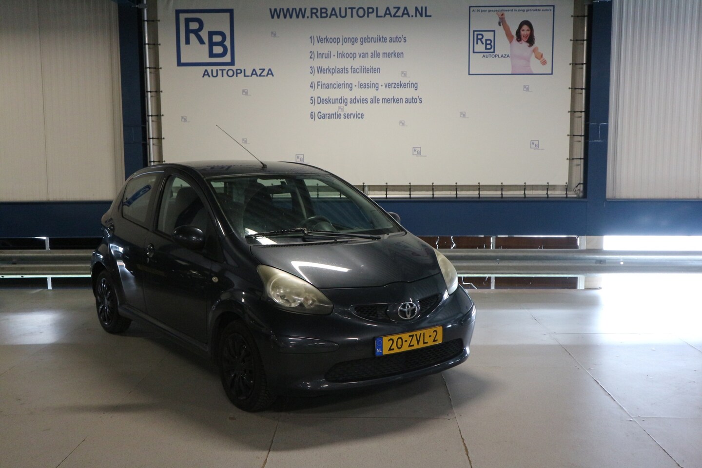 Toyota Aygo - 1.0-12V / AIRCO / 5 DRS / APK 3 2027 ! ! ! - AutoWereld.nl