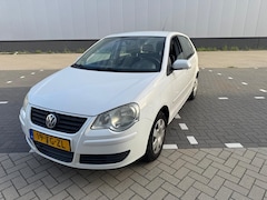Volkswagen Polo - 1.4-16V Optive
