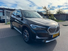 BMW X1 - SDrive18d High XENON-HEADUP-NAVI-CLIMA