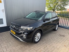 Volkswagen T-Cross - 1.0 TSI Life Business AIRCO / CRUISE / NAVI / PARKEERSENSOREN / 1 EIGENAAR