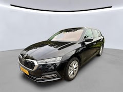 Skoda Octavia Combi - 1.5 e-TSI 150pk Business Edition Plus DSG Automaat / Trekhaak / Travel assist / Parkeersen