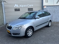 Skoda Fabia Combi - 1.4-16V Tour Eerste eigenaar / Dealer onderhouden / Cruise controle / AC / APK 09-2027