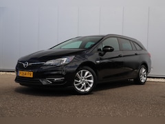 Opel Astra Sports Tourer - 1.2 Business Edition 131PK Trekhaak LMV Navigatie Carplay Airco Cruise Parkeersensor