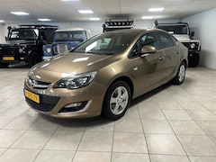 Opel Astra - 1.4 Turbo Cosmo Climate control, Trekhaak