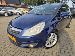 Opel Corsa - 1.4-16V Enjoy 2008. Airco/Cruise/Lichtmetaal etc.. APK 06-2027