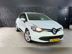 Renault Clio - 1.2 TCe Intens Navi | Airco | Automaat