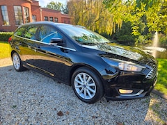 Ford Focus Wagon - 1.0 Titanium TR.HAAK STOELVERW dealer ond