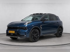 Lynk & Co 01 - 1.5 | Zwart optiek | Panoramadak | Camera | Navigatie | Memory | Lm velgen