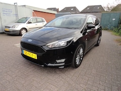 Ford Focus Wagon - 1.5 ST-Line NAVI CLIMA NIEUWSTAAT