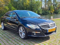 Volkswagen Passat CC - 2.0 TSI 4p. Automaat 1e eigenaar leerbekeleding stoelverkoeling open dak trekhaak cruis co