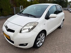 Toyota Yaris - 1.3 VVTi 5-DRS Dynamic AIRCO LEDER STOELVERW LMV NAP